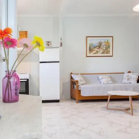 Agapanthus House Lefkada City